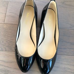 NINE WEST US8.5 Black Patent Block Heel Court Shoe